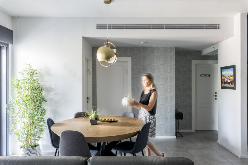 诺埃兹风格蓝色公寓室内设计丨以色列丨瑞珍·本·哈莫-34