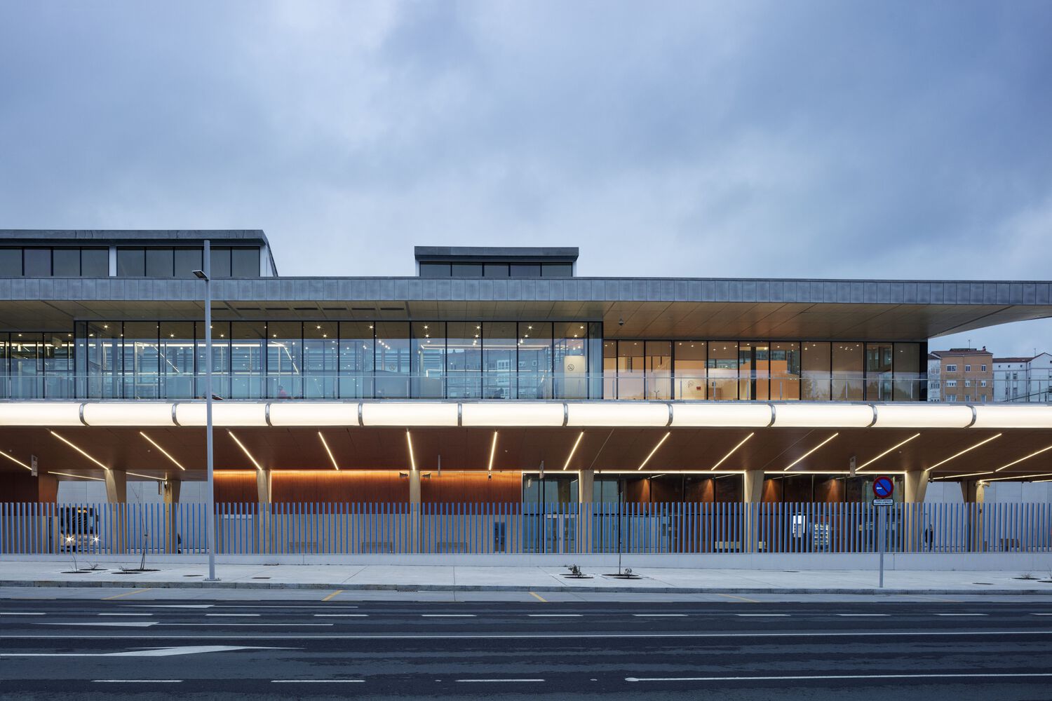 Santiago de Compostela 巴士站丨西班牙丨IDOM-38