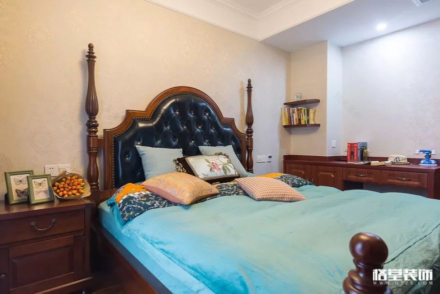 君悦东方美式生活,实木家具藏蓝沙发打造复古甜美空间-42