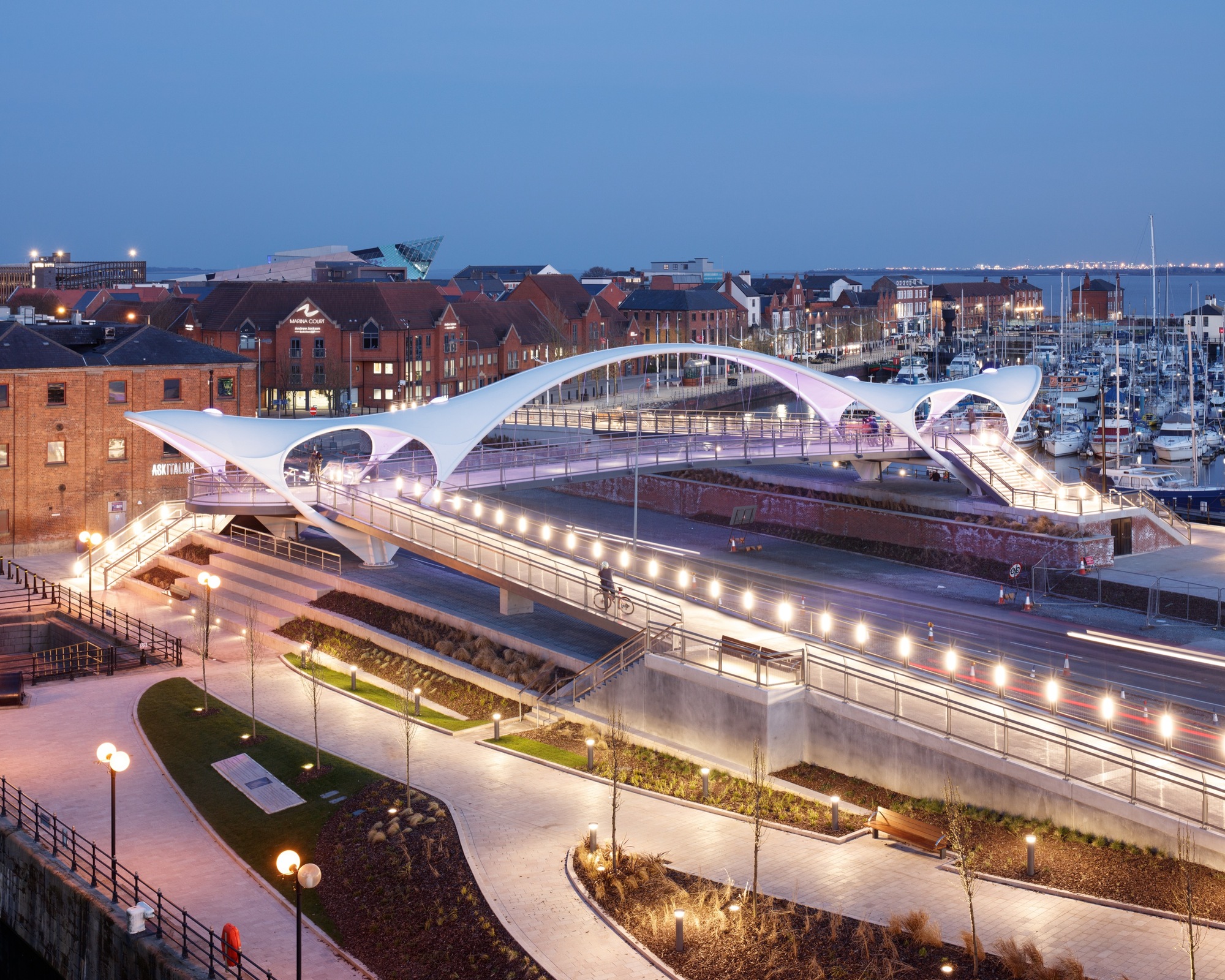 英国赫尔市 Murdoch's Connection Bridge丨Arup 和 Matter Architecture-26