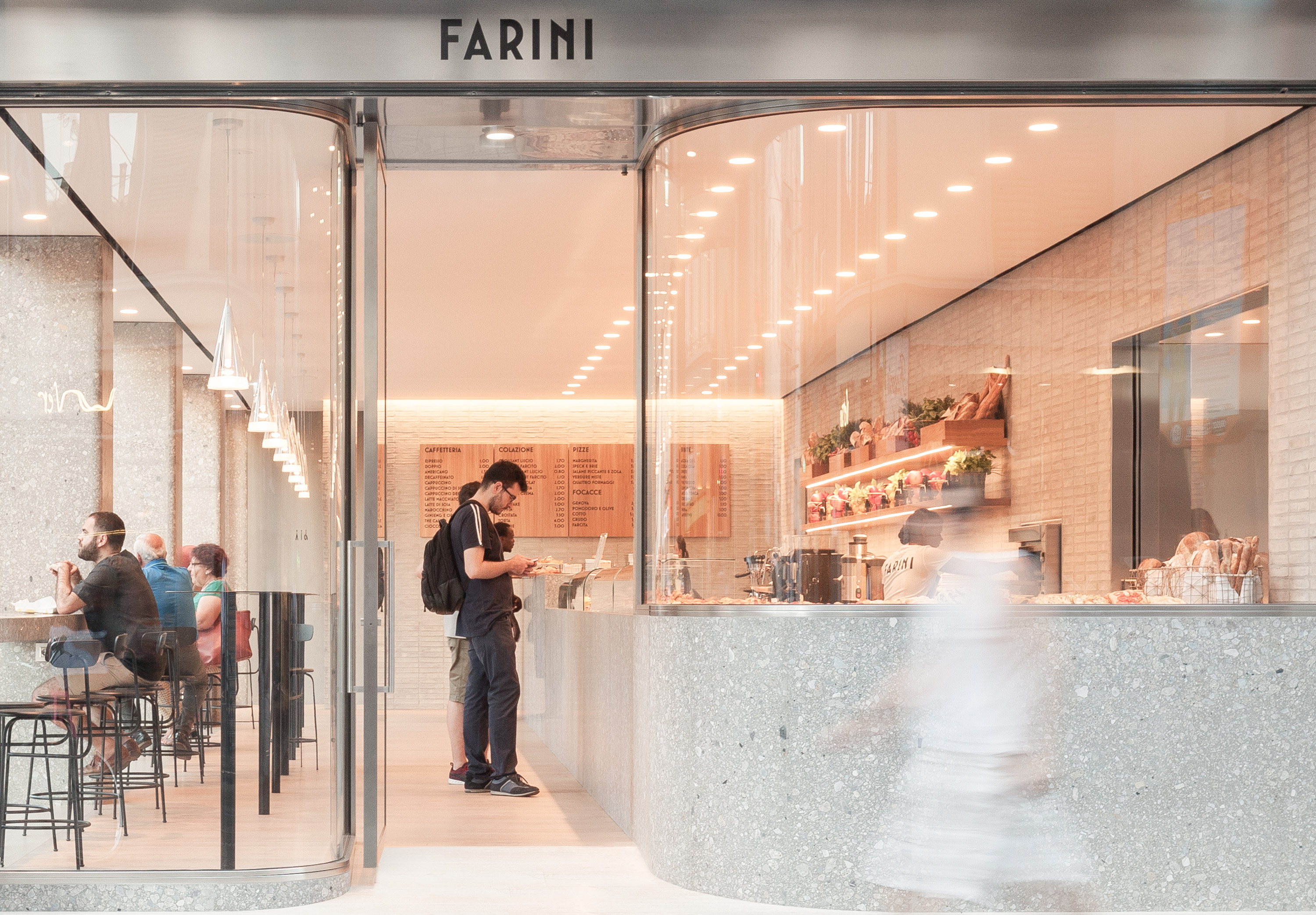 米兰 Farini 面包店-- 咖啡厅 打造多重视野的空间艺术-0