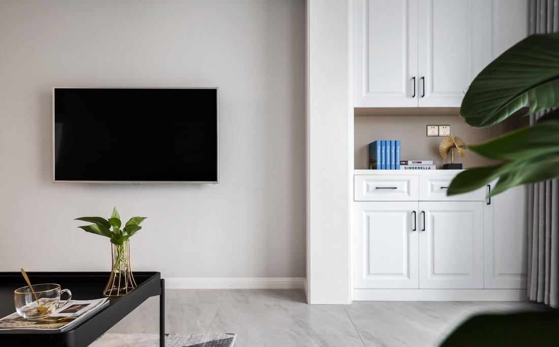 极简空间中的温润原木与神秘美感-5