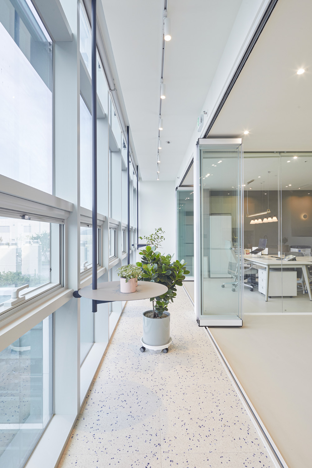 现代简约风 36 平米办公空间设计-18