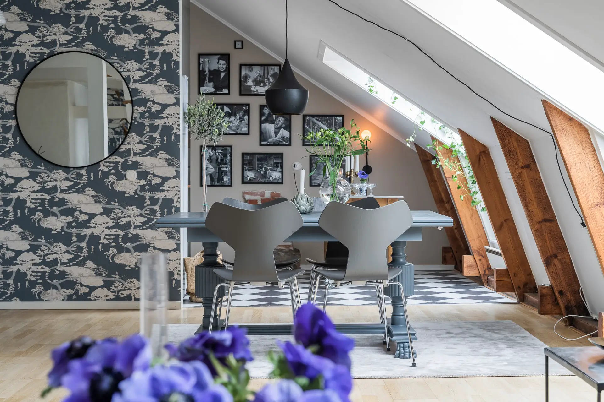 瑞典顶楼公寓的蓝色魅力-1