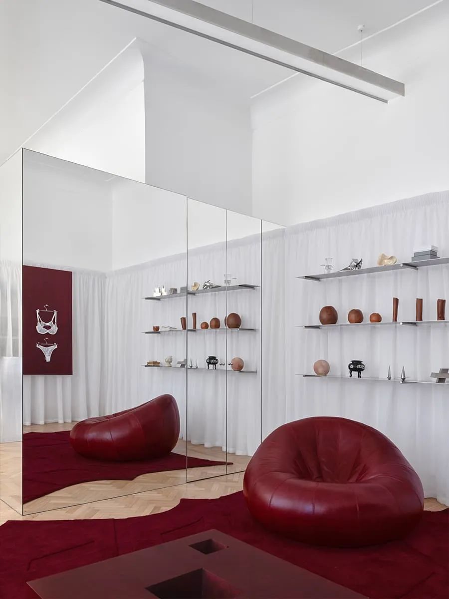 Merci Lingerie 商店室内设计丨Elena Lokastova Project-12