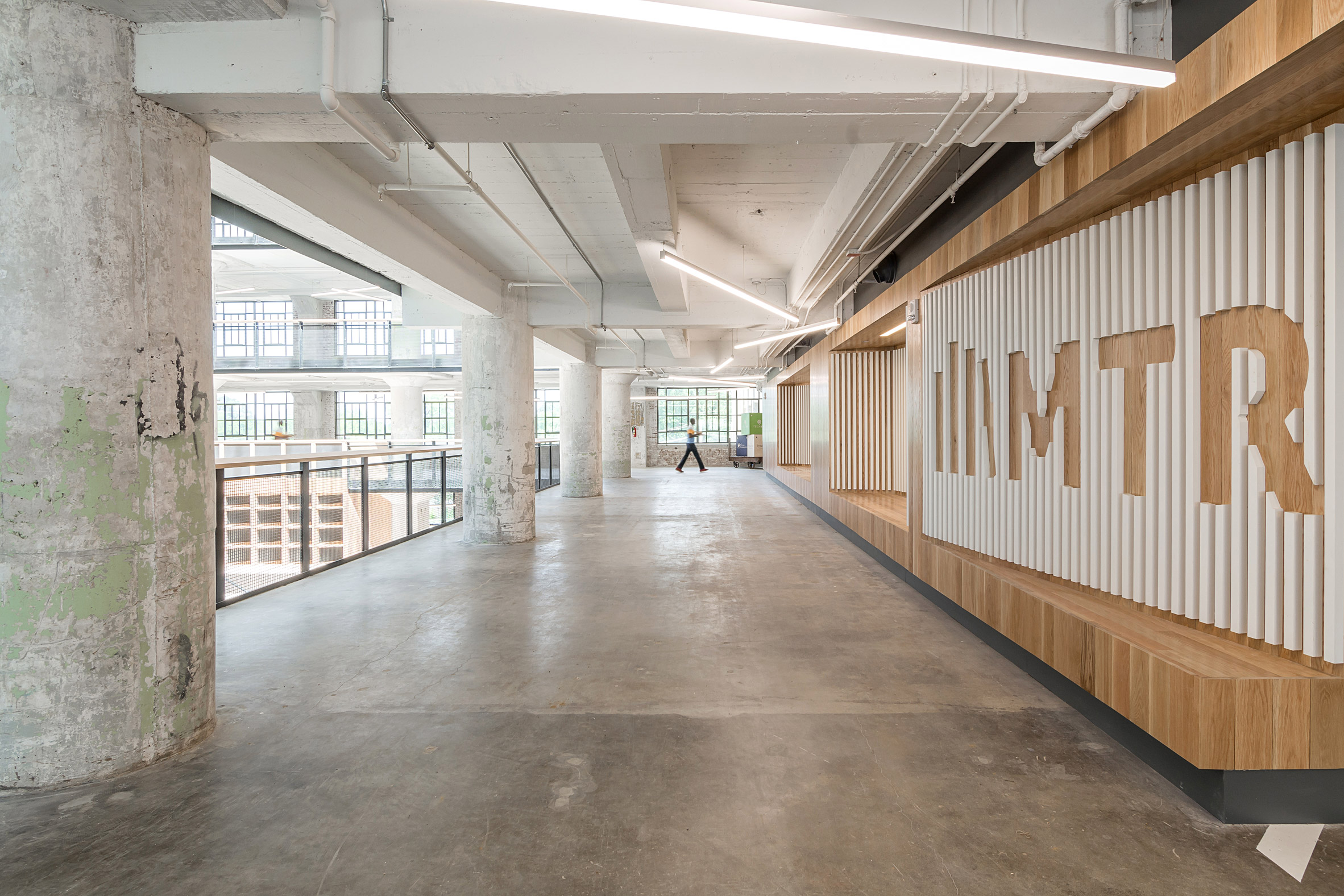 Archimania transforms Memphis warehouse into teacher training centre-2