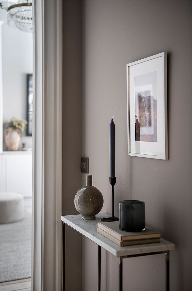 瑞典温馨公寓设计 | 书架与暖色调打造舒适空间-15