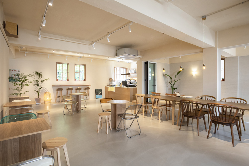 温馨优雅的白色与木色调餐厅设计-3