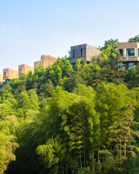 美岕山野温泉度假村