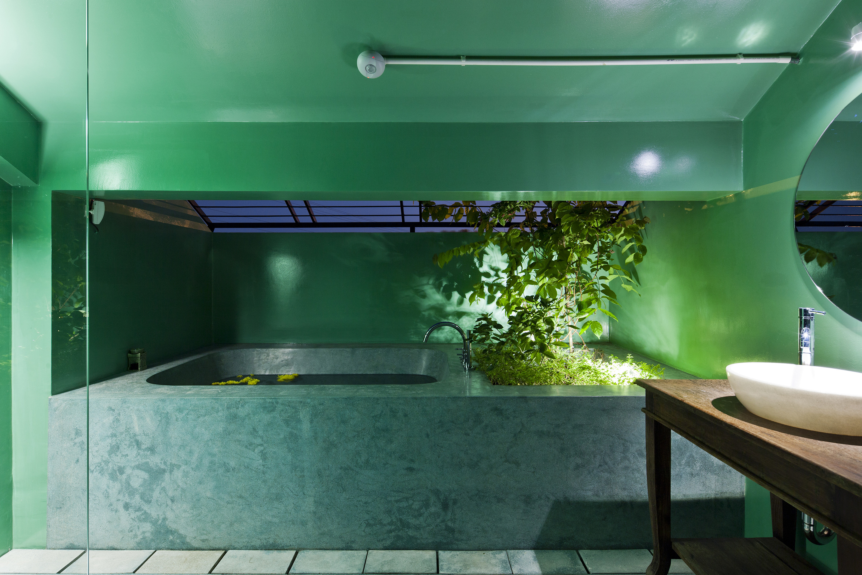 热带郊区住宅，融合东南亚传统风格与现代设计-34