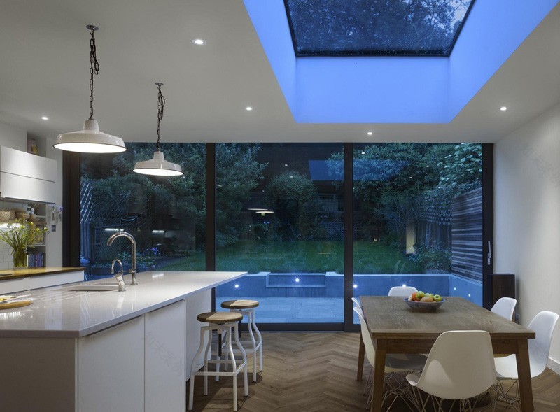 Redston Road Home in England Features a Contemporary Extension | Home Design Lover-27