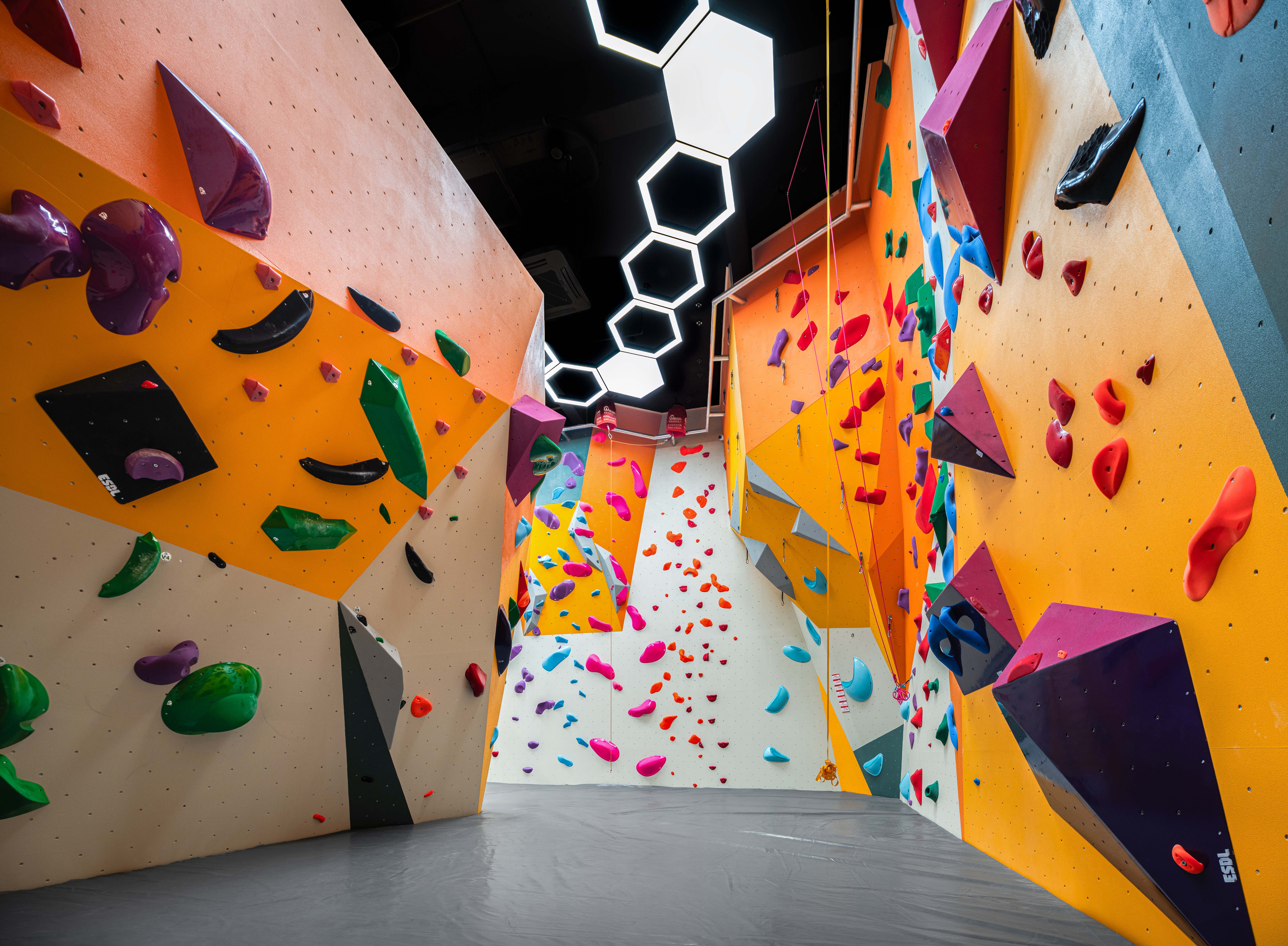 上海古北晨道攀岩馆丨中国上海丨平介设计-23