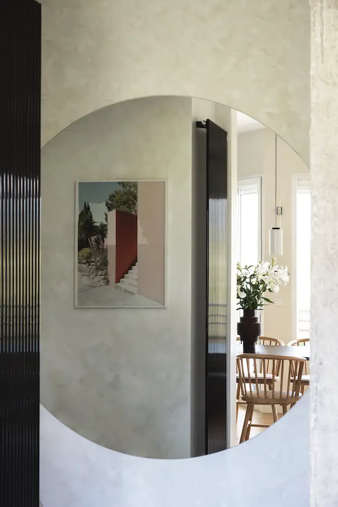 马德里绿色厨房与原始混凝土的时尚公寓设计-9