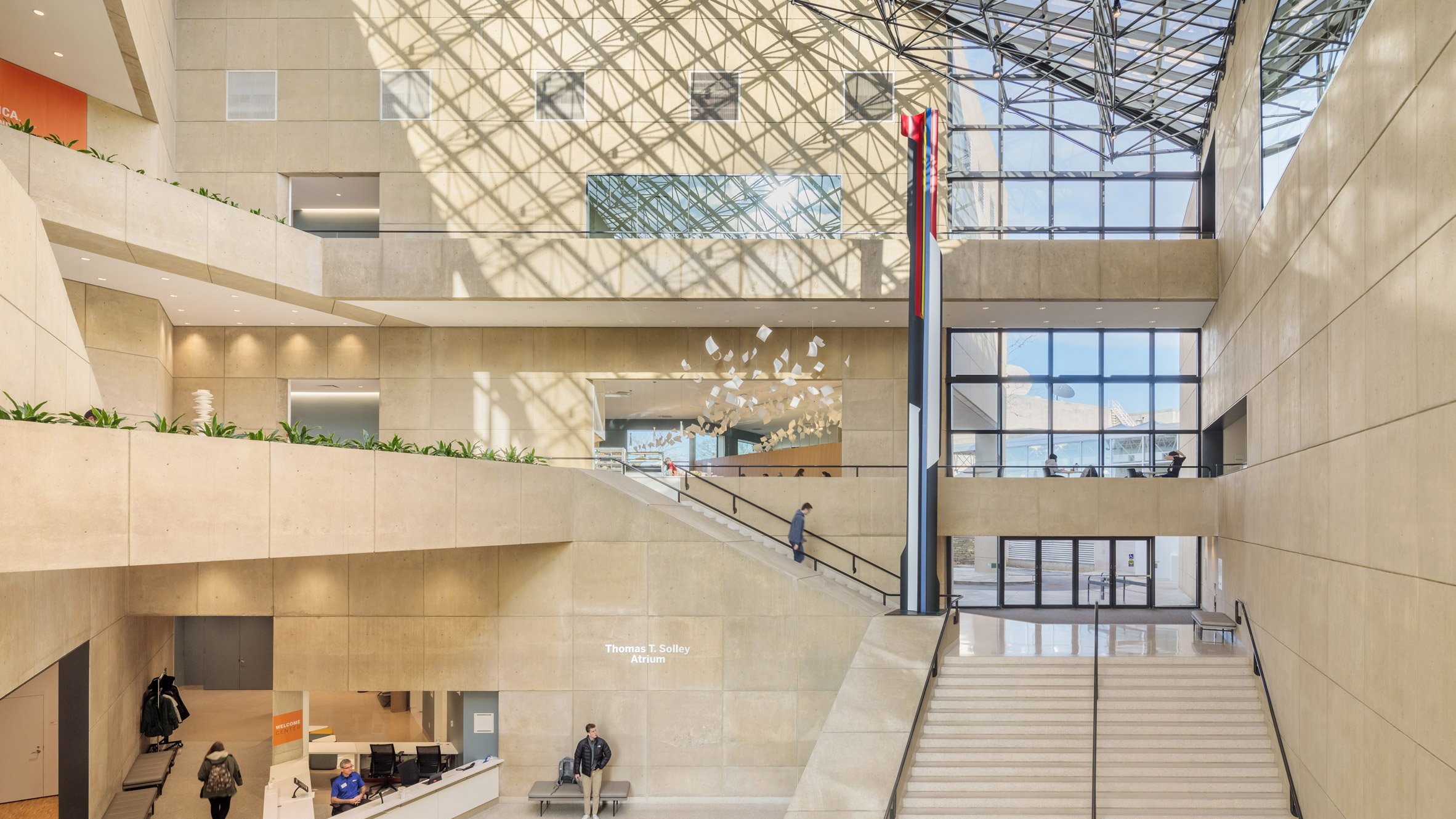 IM Pei's Eskenazi 博物馆在印第安纳州翻新，增设巧妙新元素-0