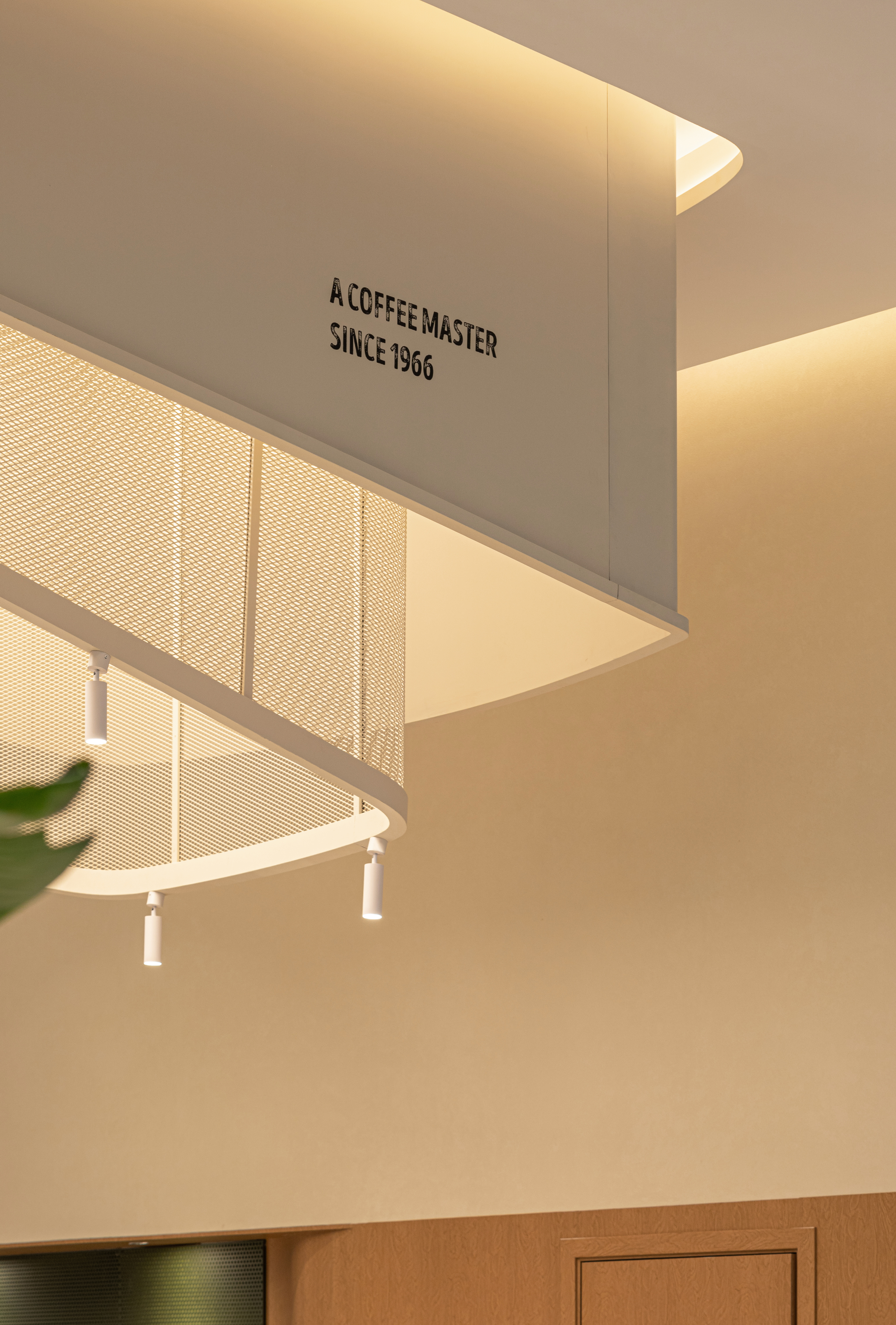 Peet‘s皮爷咖啡重庆 IFS·共享山城丨中国重庆丨UND 设计事务所-12