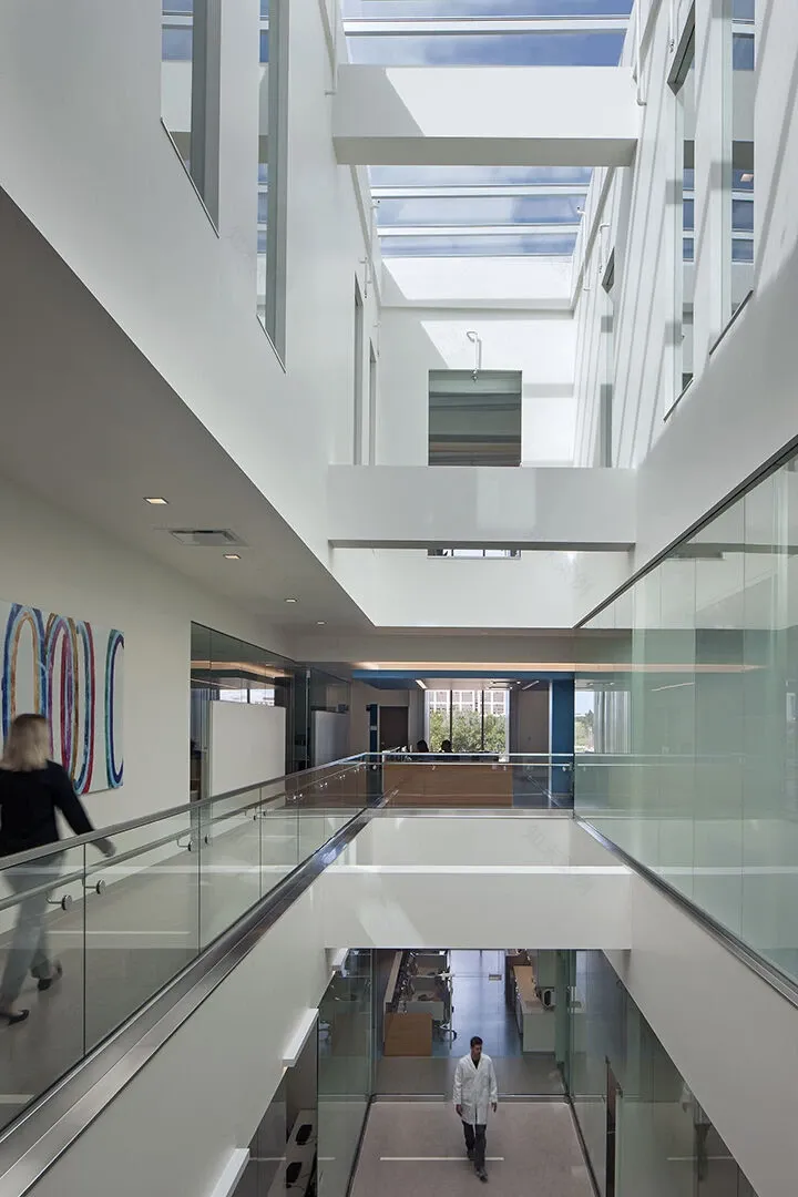 Koman Family Outpatient Pavilion-22