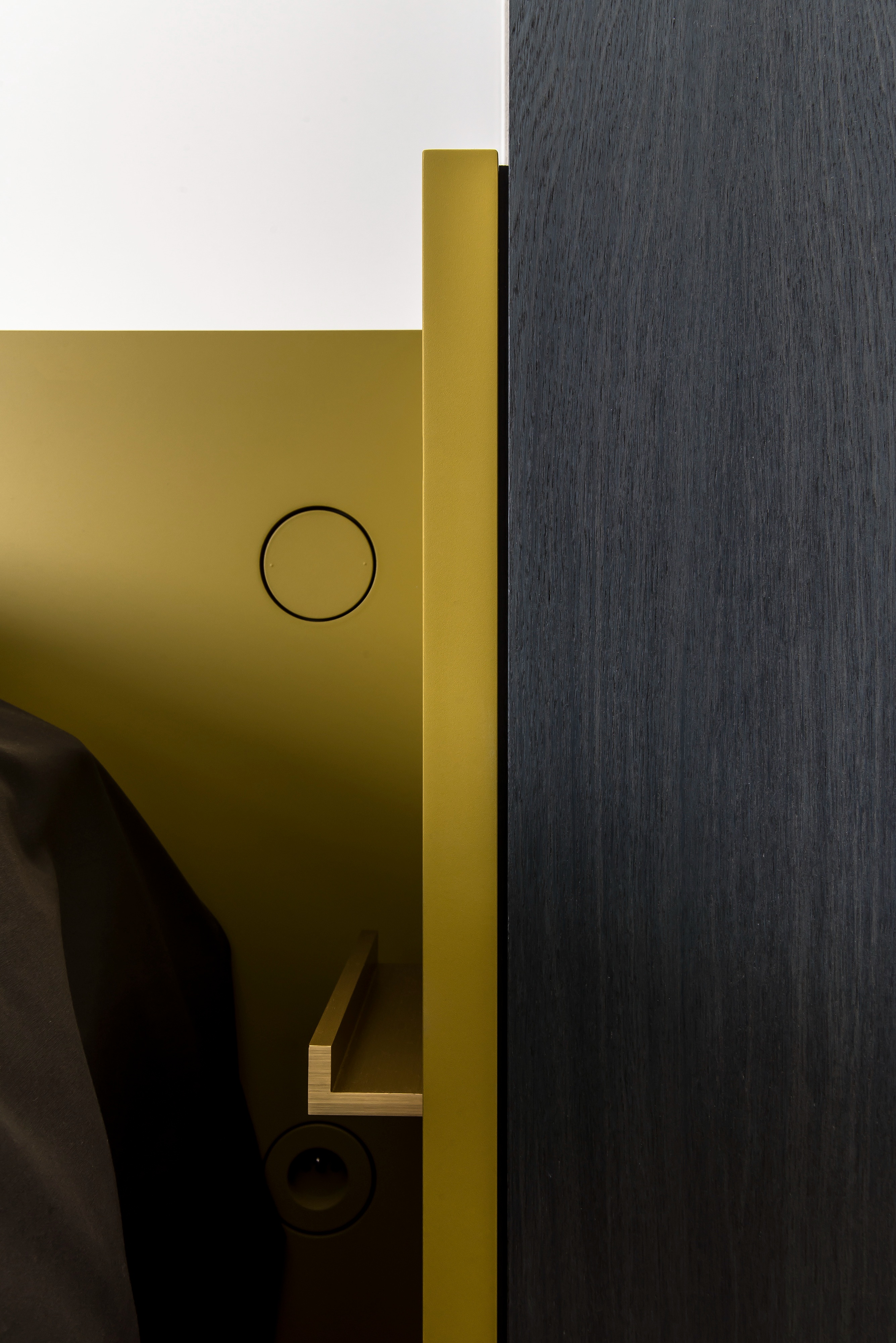 辛特-安德里斯的极简公寓-16