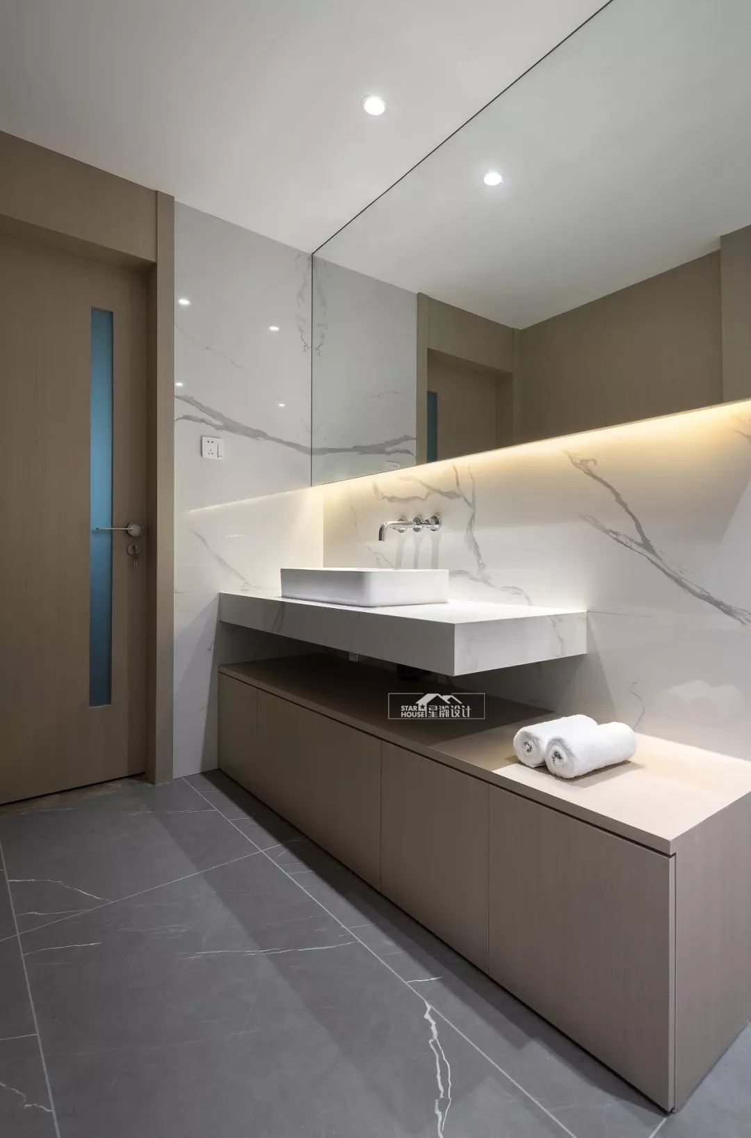 星瀚设计打造极简风别墅-49