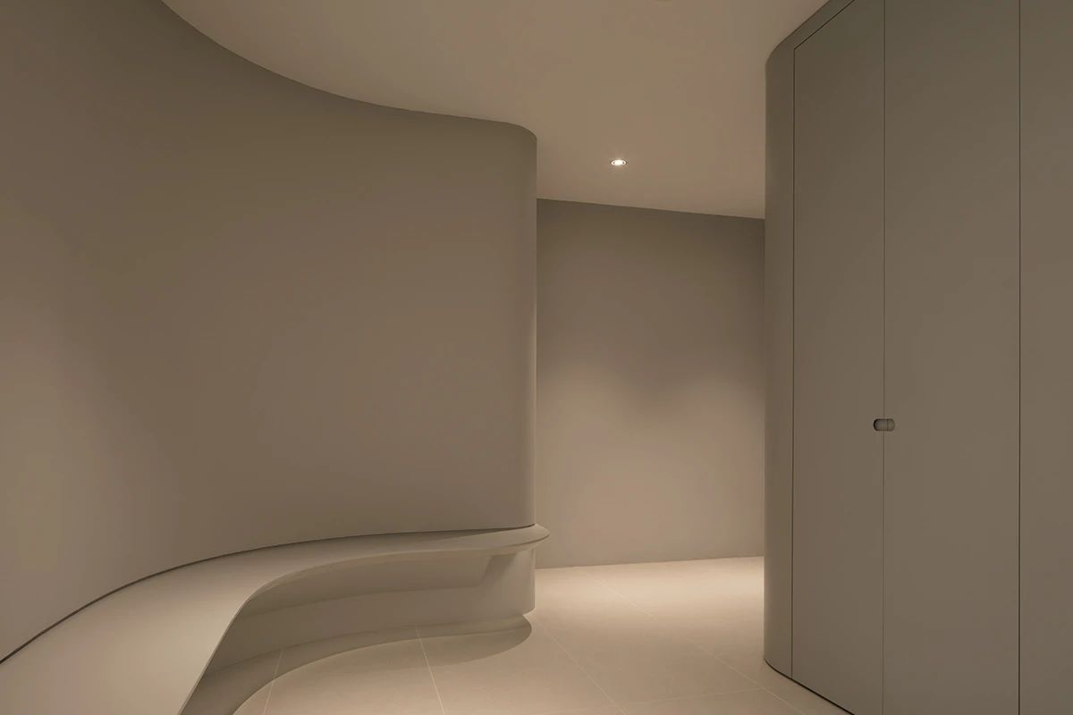 932 Design 打造极致简约住宅,圆形曲线诠释舒适生活-13