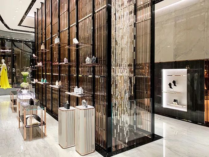 Ralph＆Russo在蒙特卡洛开设欧洲旗舰店-11