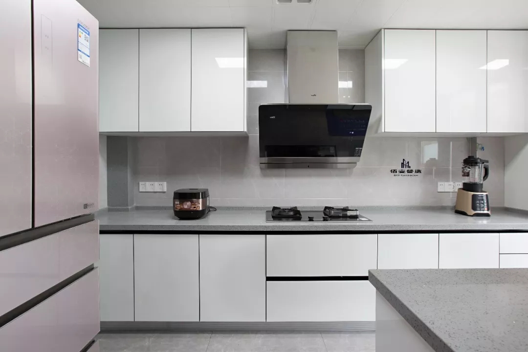 现代简约,留白生活的遐想——镇江永隆城市广场 190 平米设计案例-33