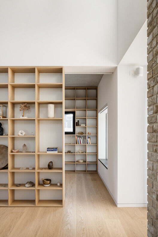 砖石之家 · 融合自然与现代的斯洛伐克家庭住宅丨斯洛伐克布拉迪斯拉发丨ARCHITEKTI mikulaj & mikulajova-11