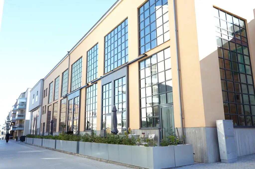 瑞典船厂改造的独特家庭阁楼-33