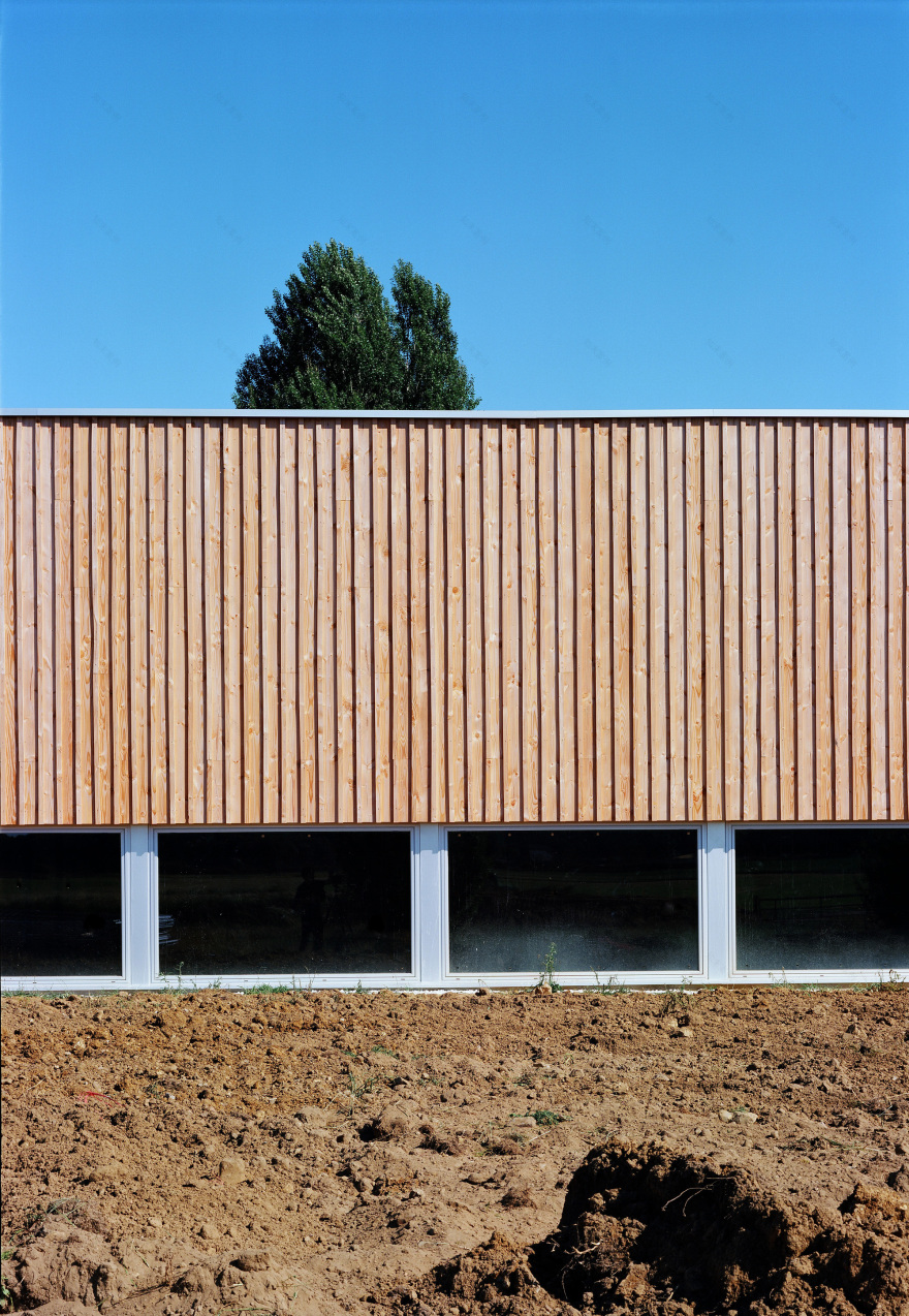 Sonzay’s Sports Dojo / Bauchet de La Bouvrie Architects-23