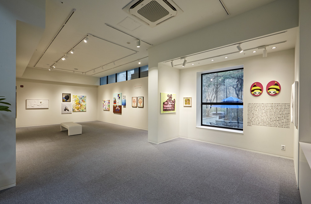 炫彩 GG 咖啡厅 | 视觉冲击与空间利用的完美结合-13