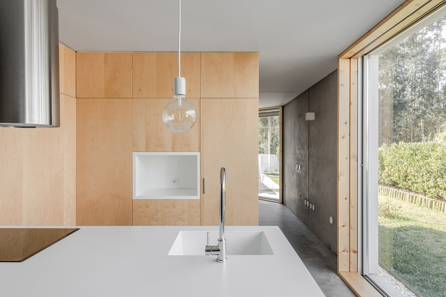 打造小成本居住空间 & MAMI 住宅，葡萄牙 / José Carlos Nunes de Oliveira-18