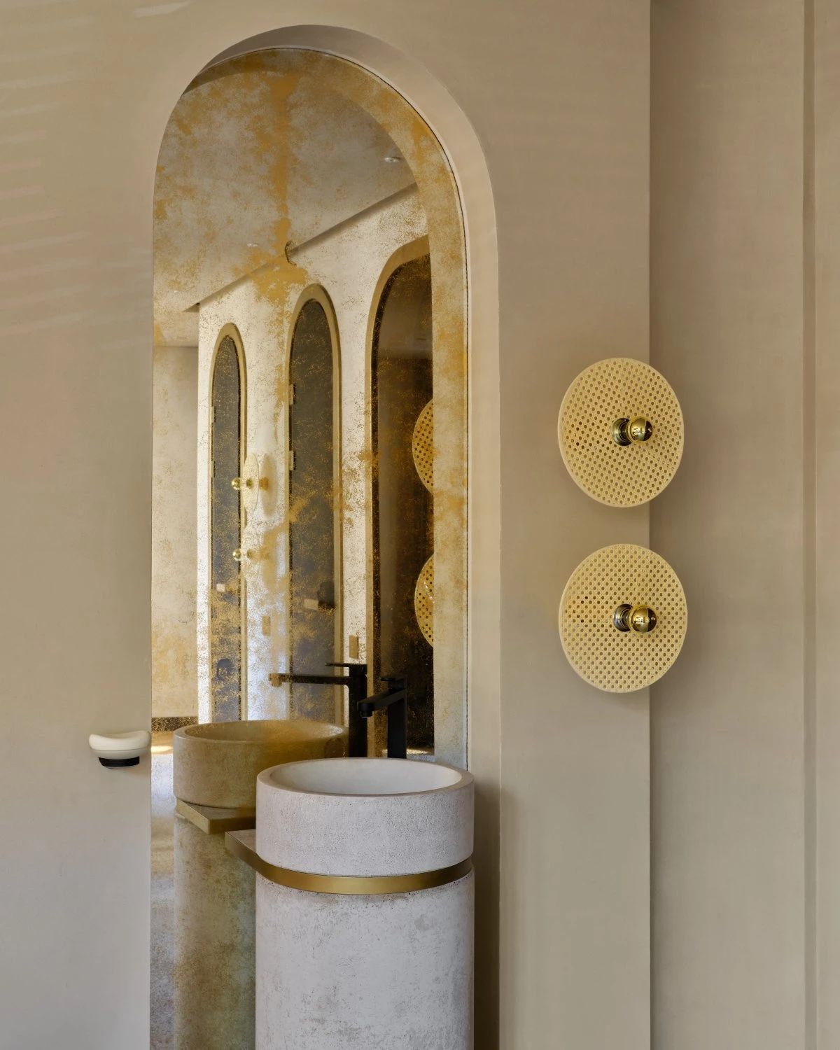 Almaty 公寓丨哈萨克斯坦阿拉木图丨Ksenia Mezentseva-24