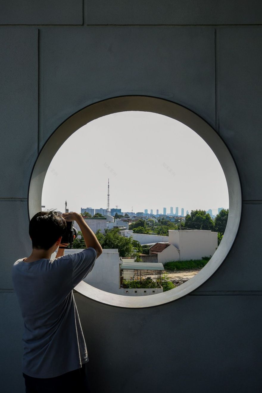 现代生活与自然和谐相融的越南 Nha Trang 住宅设计-29