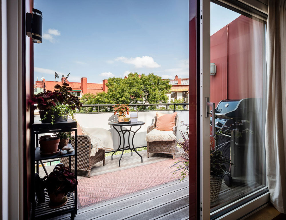 哥德堡明亮宽敞的顶层公寓设计-28