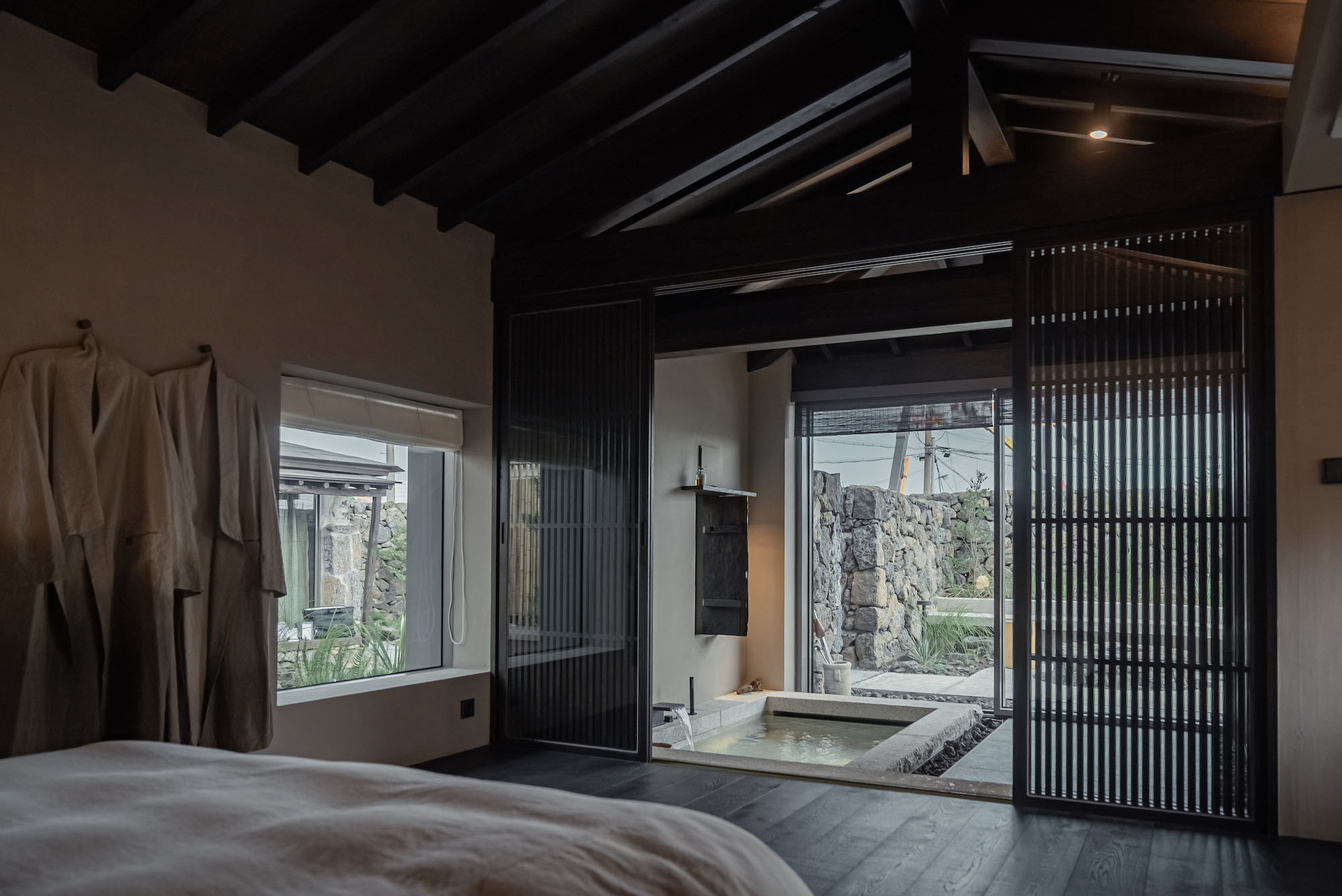 韩国侘寂风民宿丨卢京禄,朴仲铉,姜海川,九十九-18