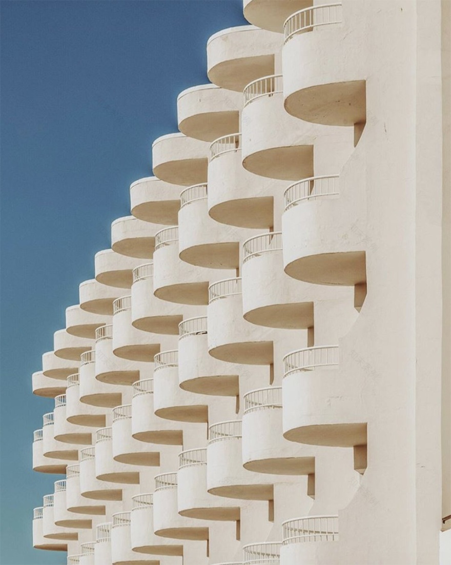 独特视角下的圣塞巴斯蒂安城市与海滩-6