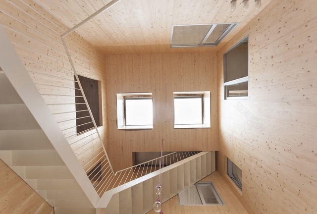 西班牙绍萨尔"G House"——混凝土与庭院的巧妙结合-5