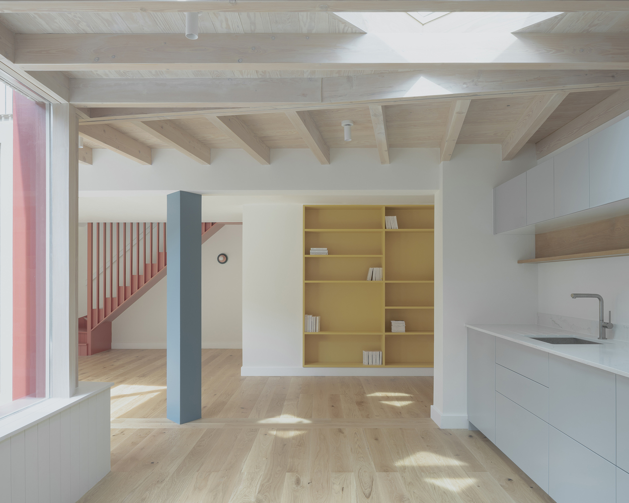 pirouette 有(芭蕾舞)单脚尖旋转的意思,house 是房子房屋,结合起来可译为旋转之屋丨英国丨Artefact Studio-13