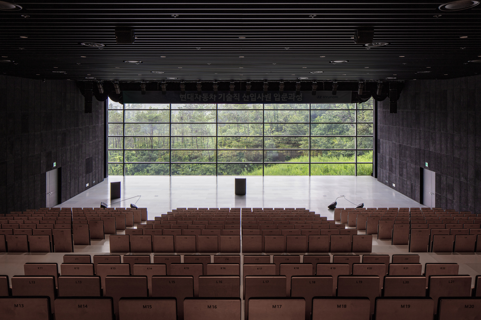 Hyundai Motor Group Global Partnership Center And University Gyeongju Campus / Hyunjun Mihn + MPART Architects-22