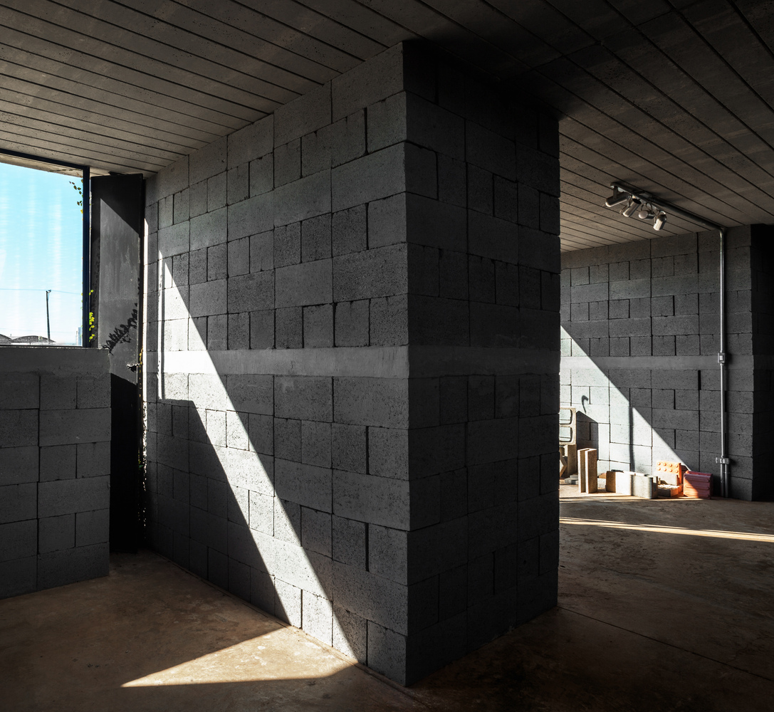 巴西砖厂总部,创新集装箱设计-23