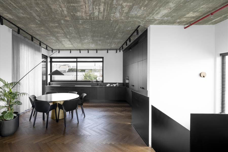 עדי אדליס | עיצוב פנים דירת גג 5 חדרים ביפו - PICKINTERI-19