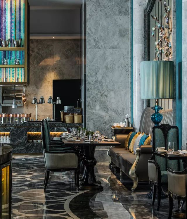 亚泰国际打造东方影都主题酒店-113