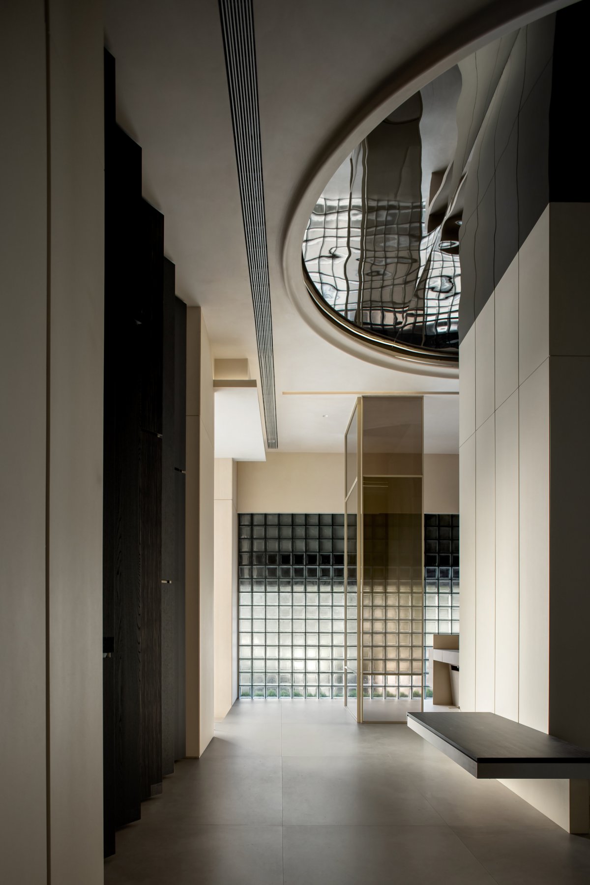 卢赛世家品牌展厅丨竟向设计-12