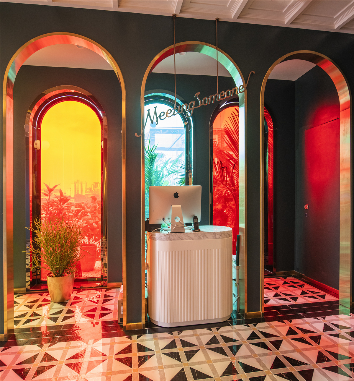 与某人相遇的唐-18