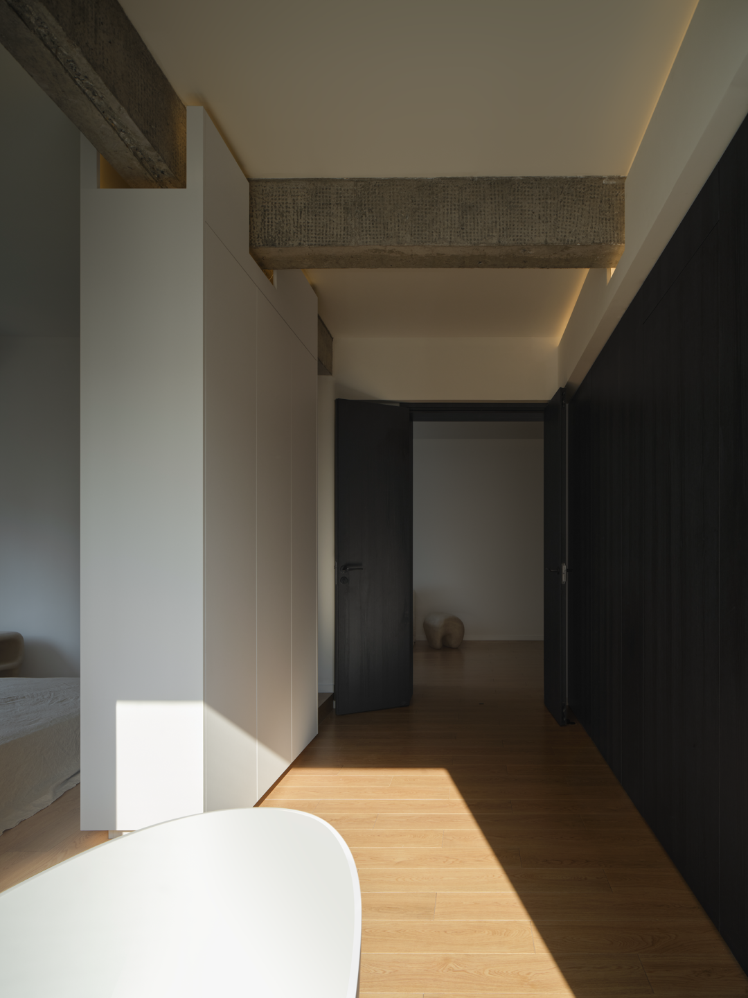 古月·胡哲｜极简“大套间”，拥抱自然与自我的栖居！-40