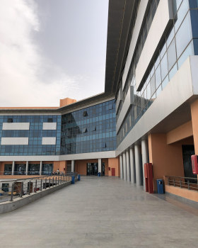 GUC Cairo 校园角楼设计
