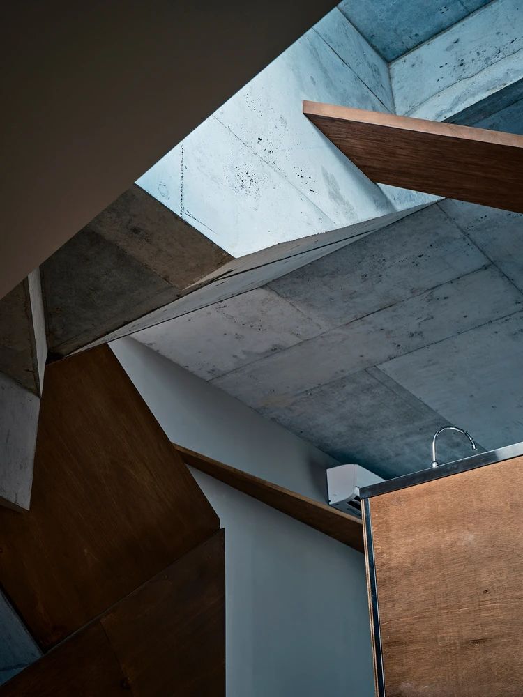 以对角线打造小户型丨日本丨伊博大辅,藤井凉介-18