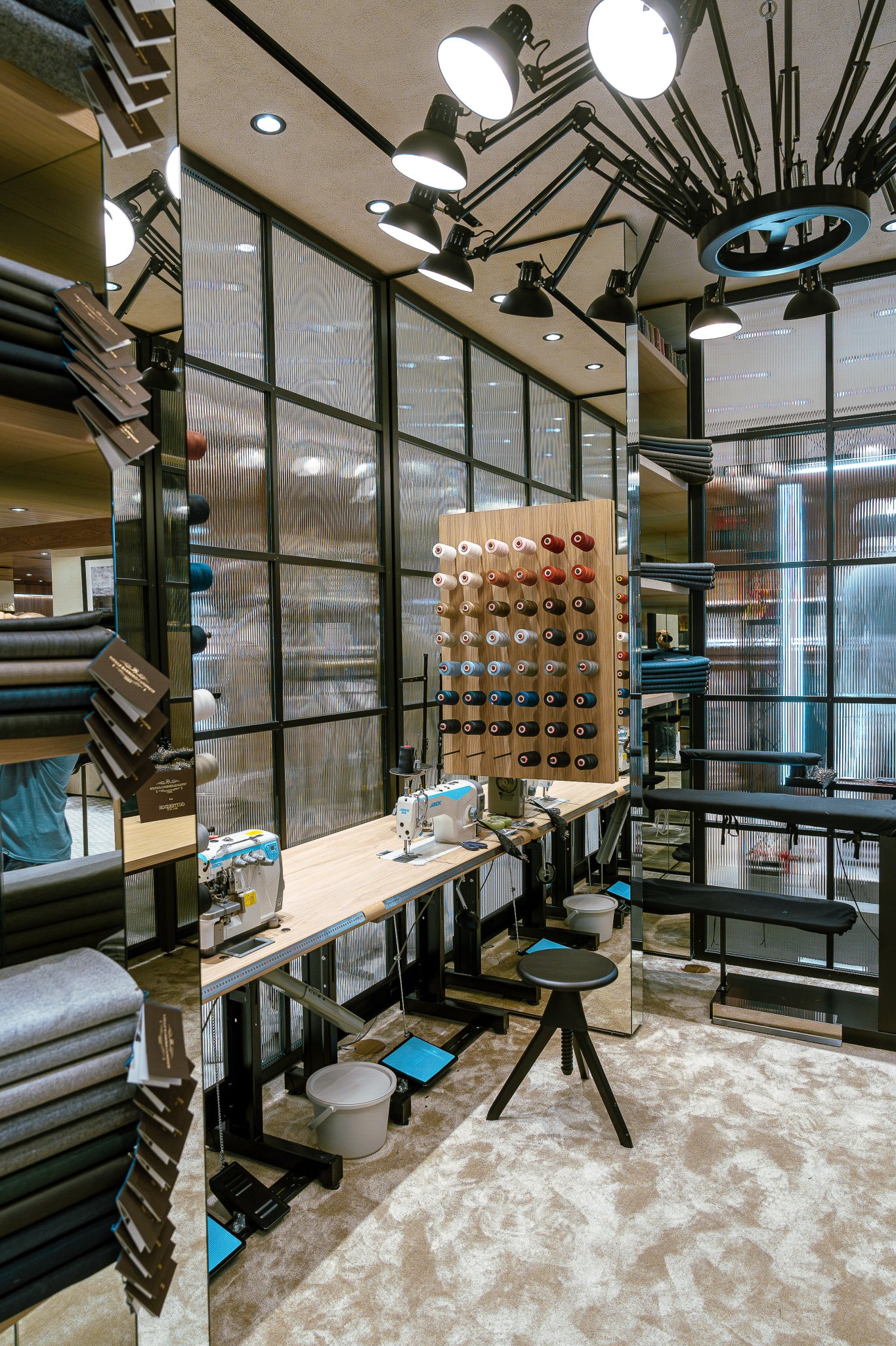 Gutteridge Corso Vittorio Emanuele Milano Flagship Store-13