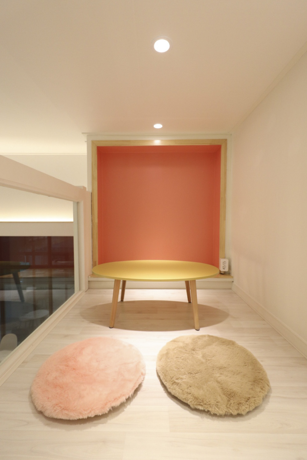 40 平釜山复式咖啡厅的间接照明设计-18