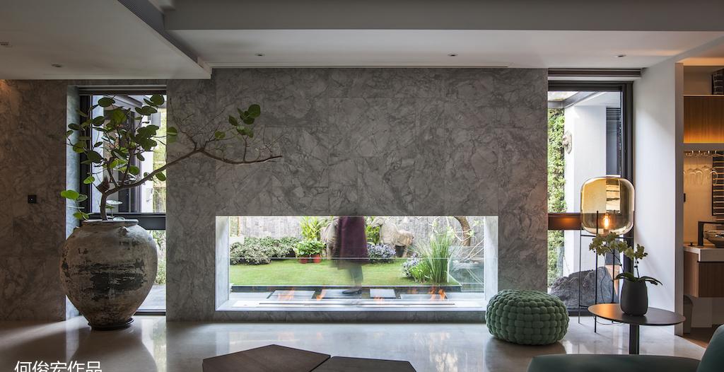 森林上 绿光下-0