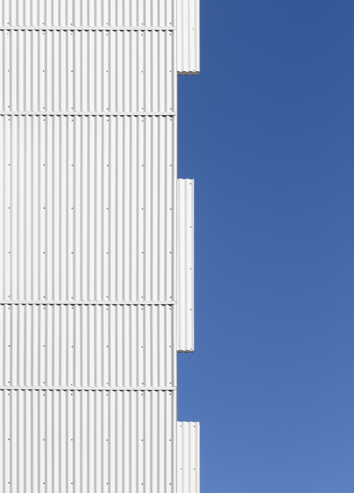 Madrid Adelfas 98 绿色住宅大楼，双体积设计优化自然光-39